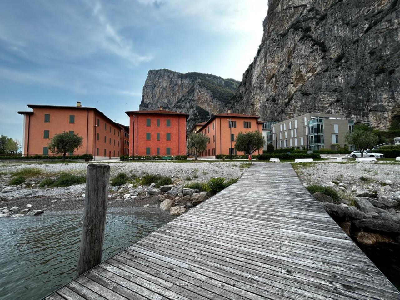 Dv Garda Suite Campione del Garda Extérieur photo
